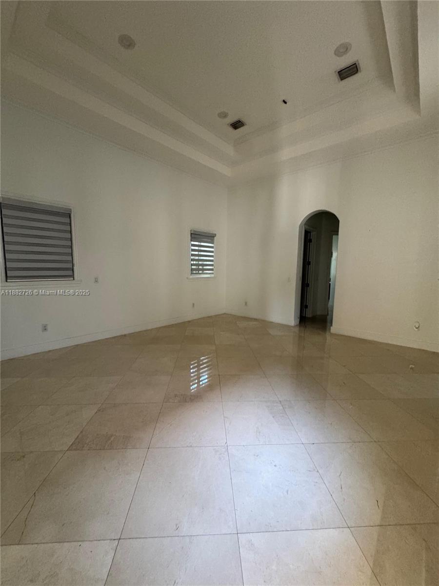 SOUTH SPRINGS HOMES - Residential