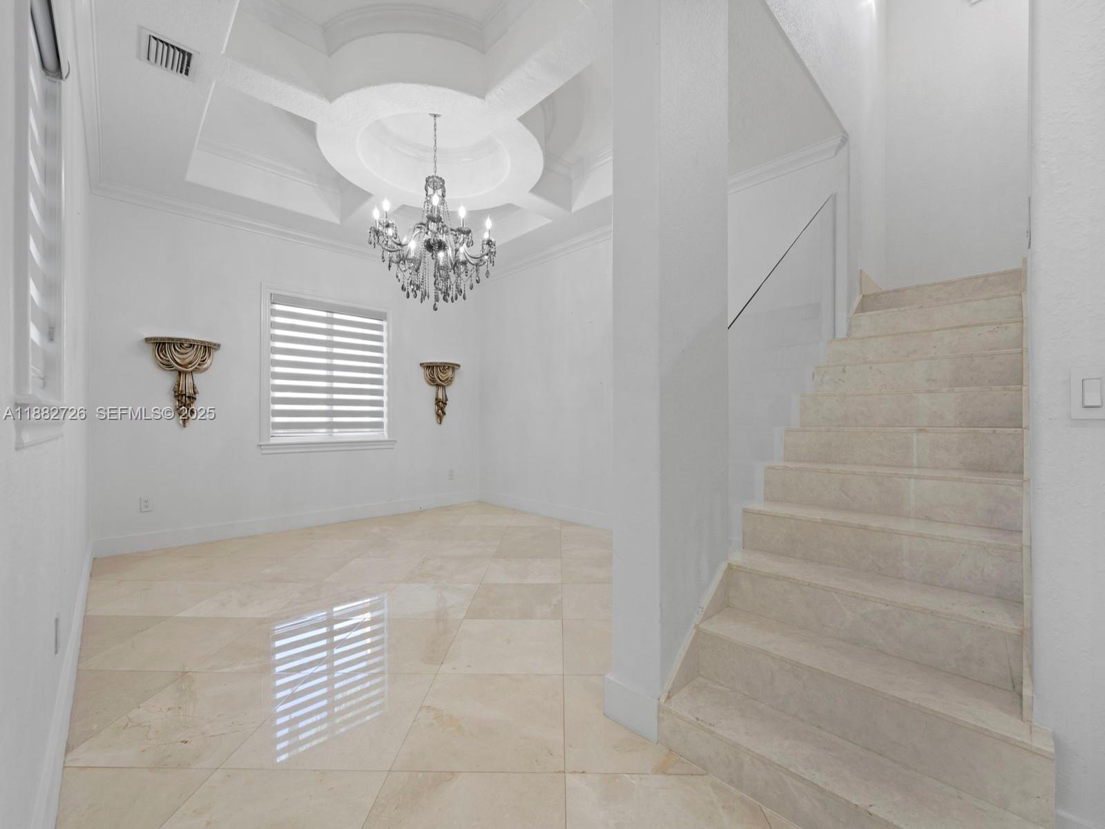 SOUTH SPRINGS HOMES - Residential