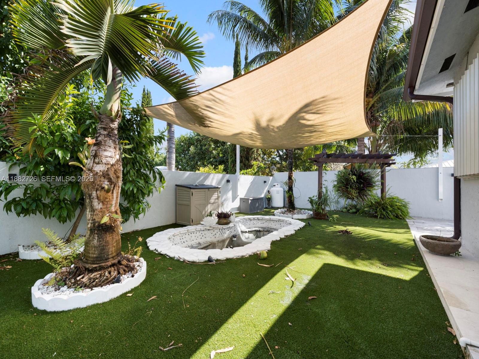 SOUTH SPRINGS HOMES - Residential