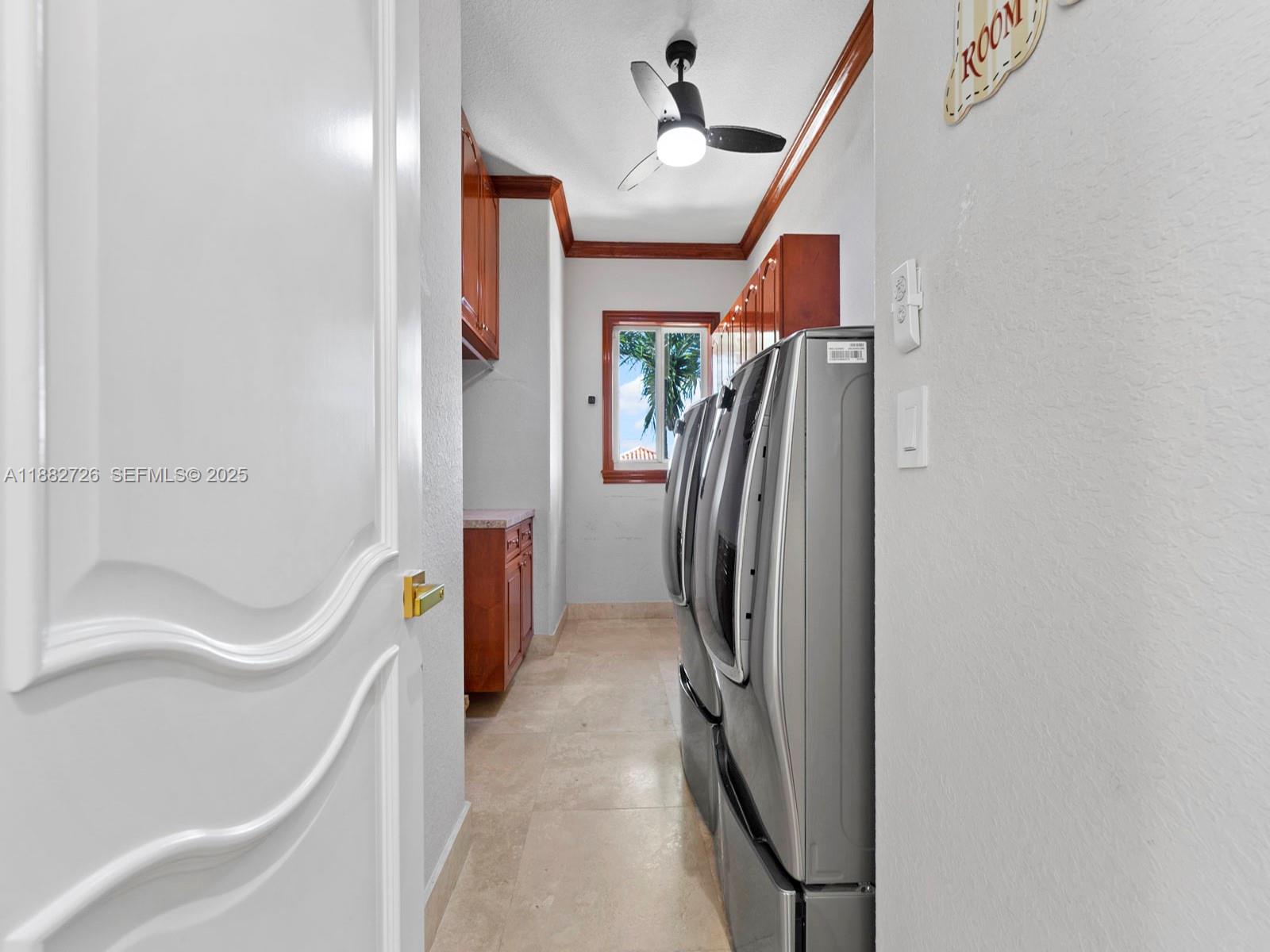 SOUTH SPRINGS HOMES - Residential