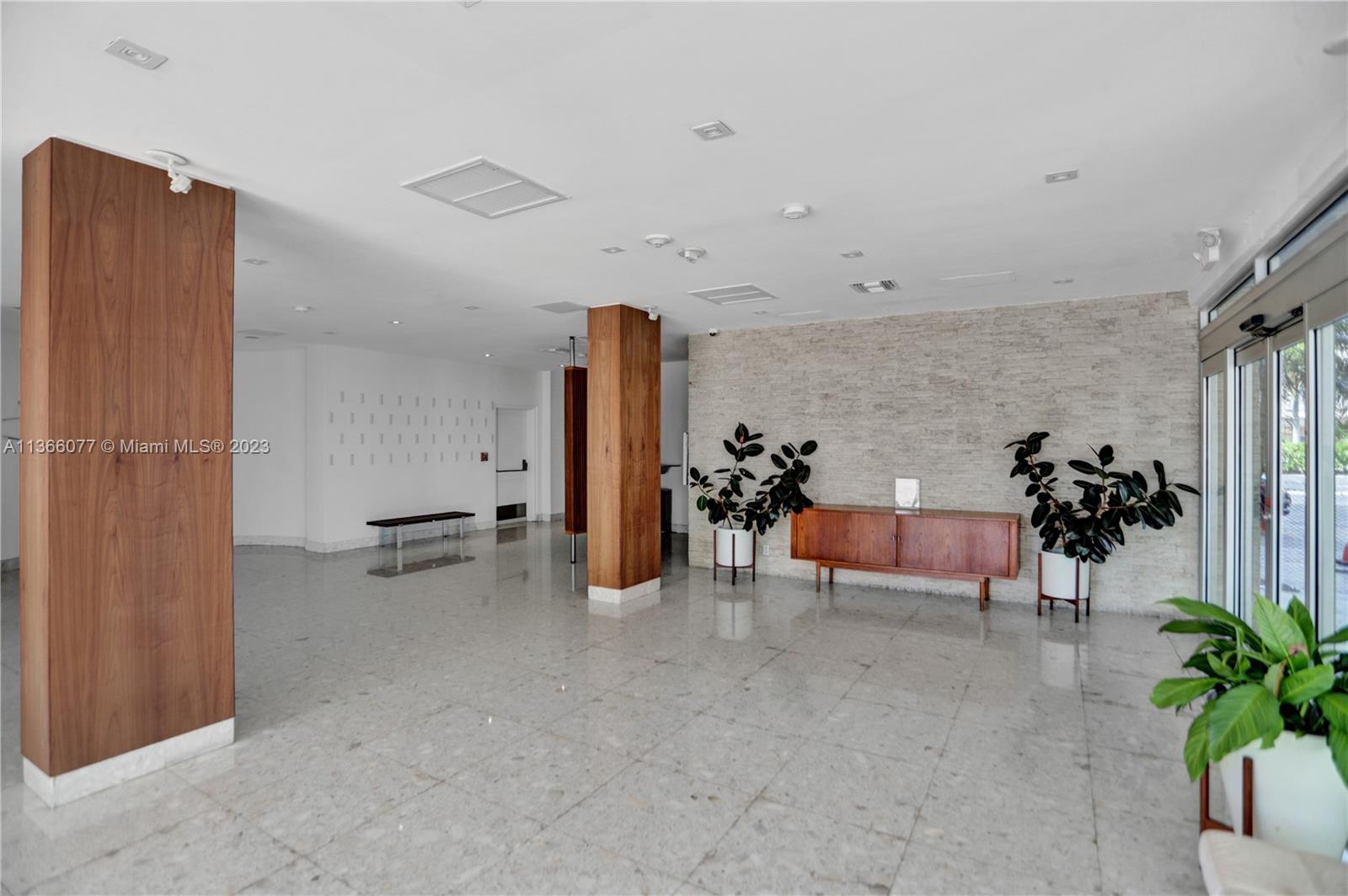 BLAIR HOUSE CONDO - WEST - Residential