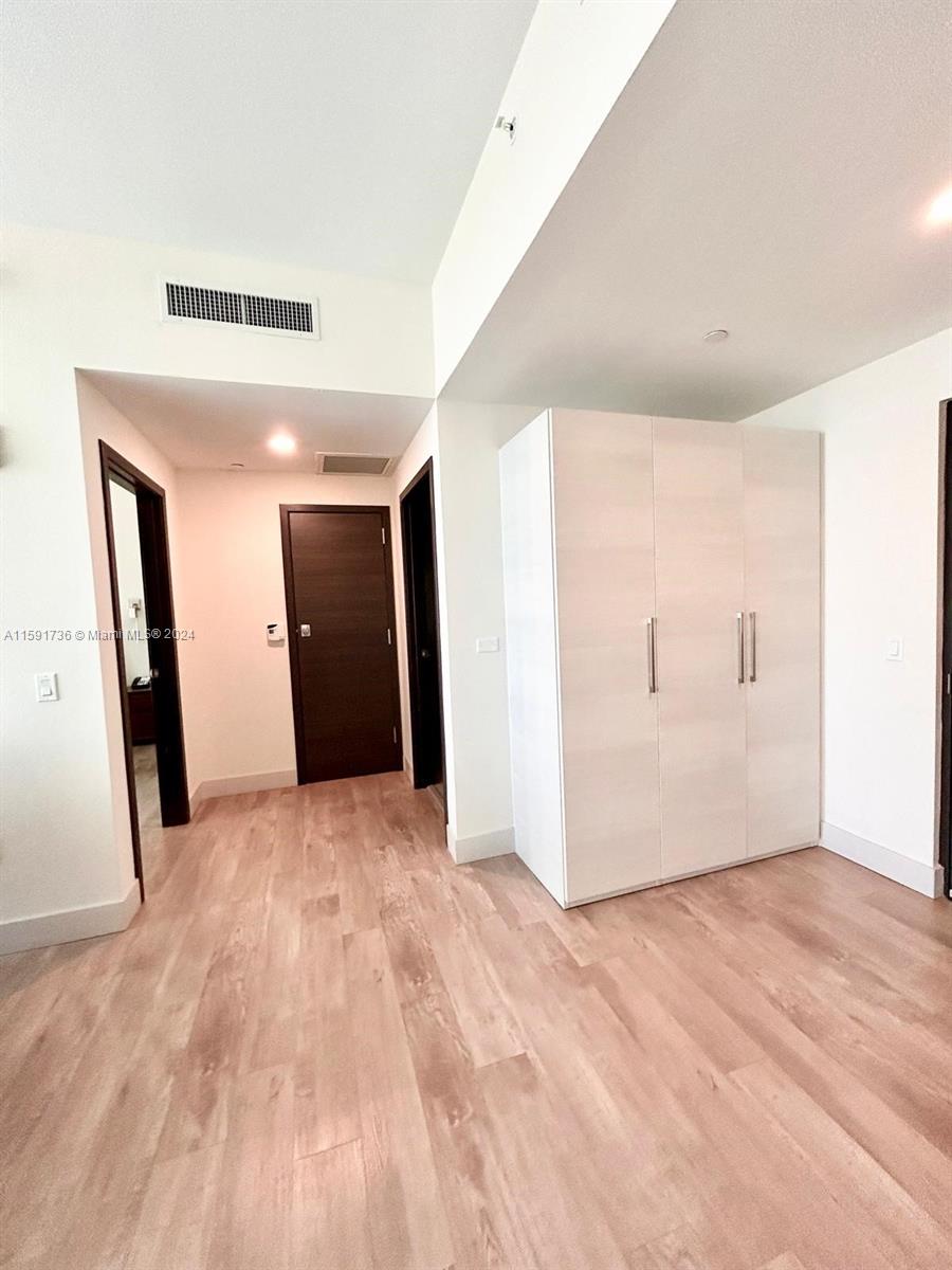 COSTA HOLLYWOOD CONDO - Residential