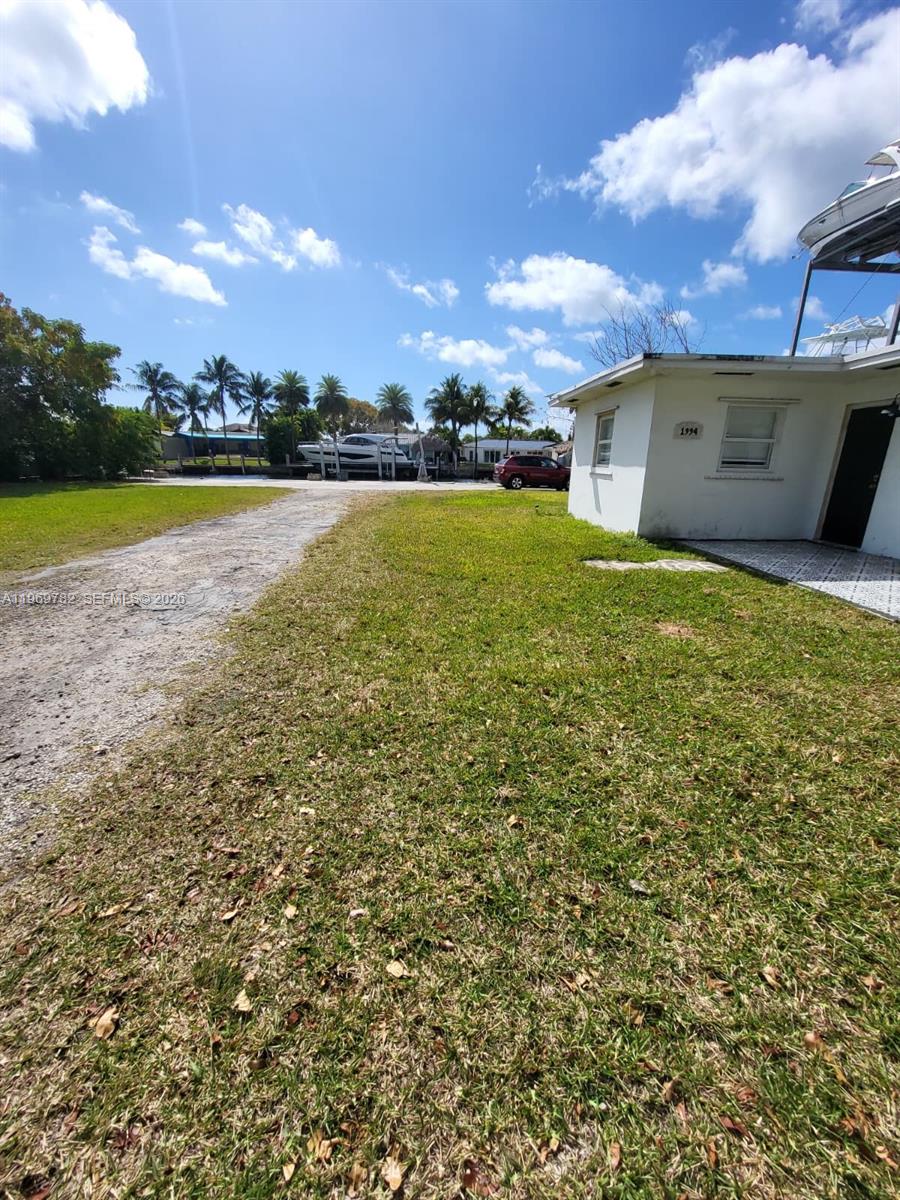 REM FOSTER & SANCHEZ TRAC - Residential Lease