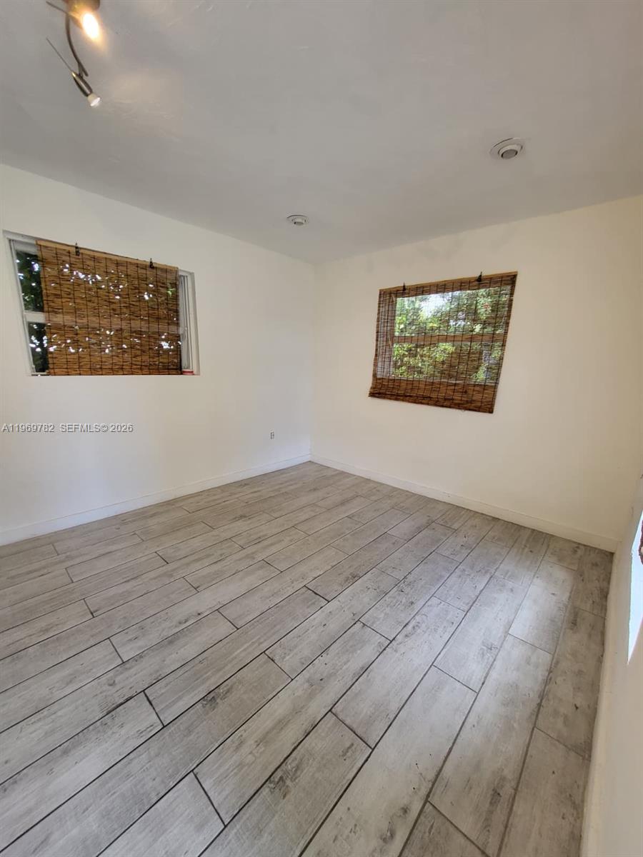 REM FOSTER & SANCHEZ TRAC - Residential Lease