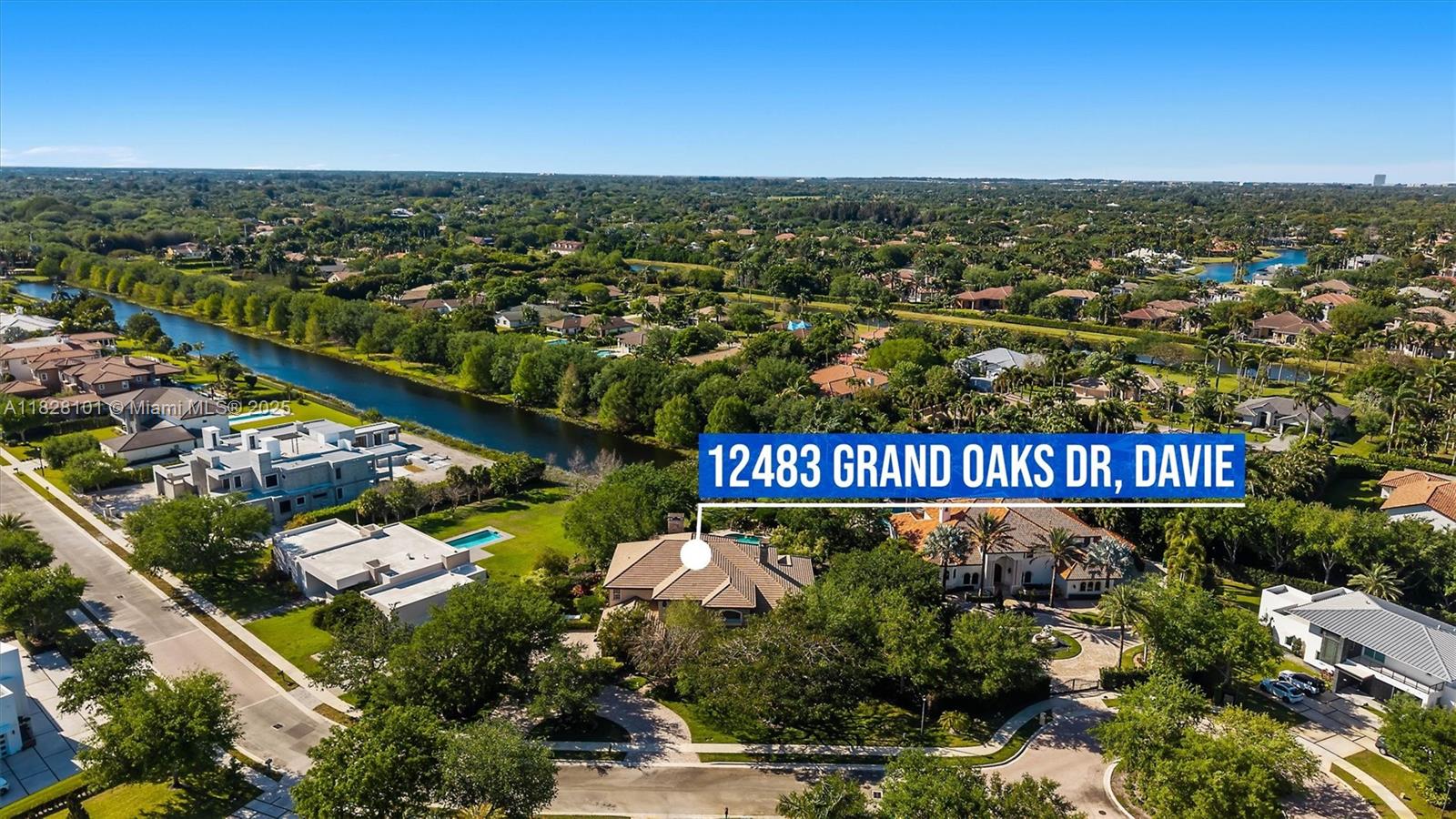 GRAND OAKS - Residential