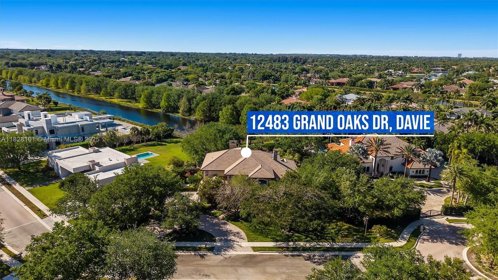 GRAND OAKS - Residential