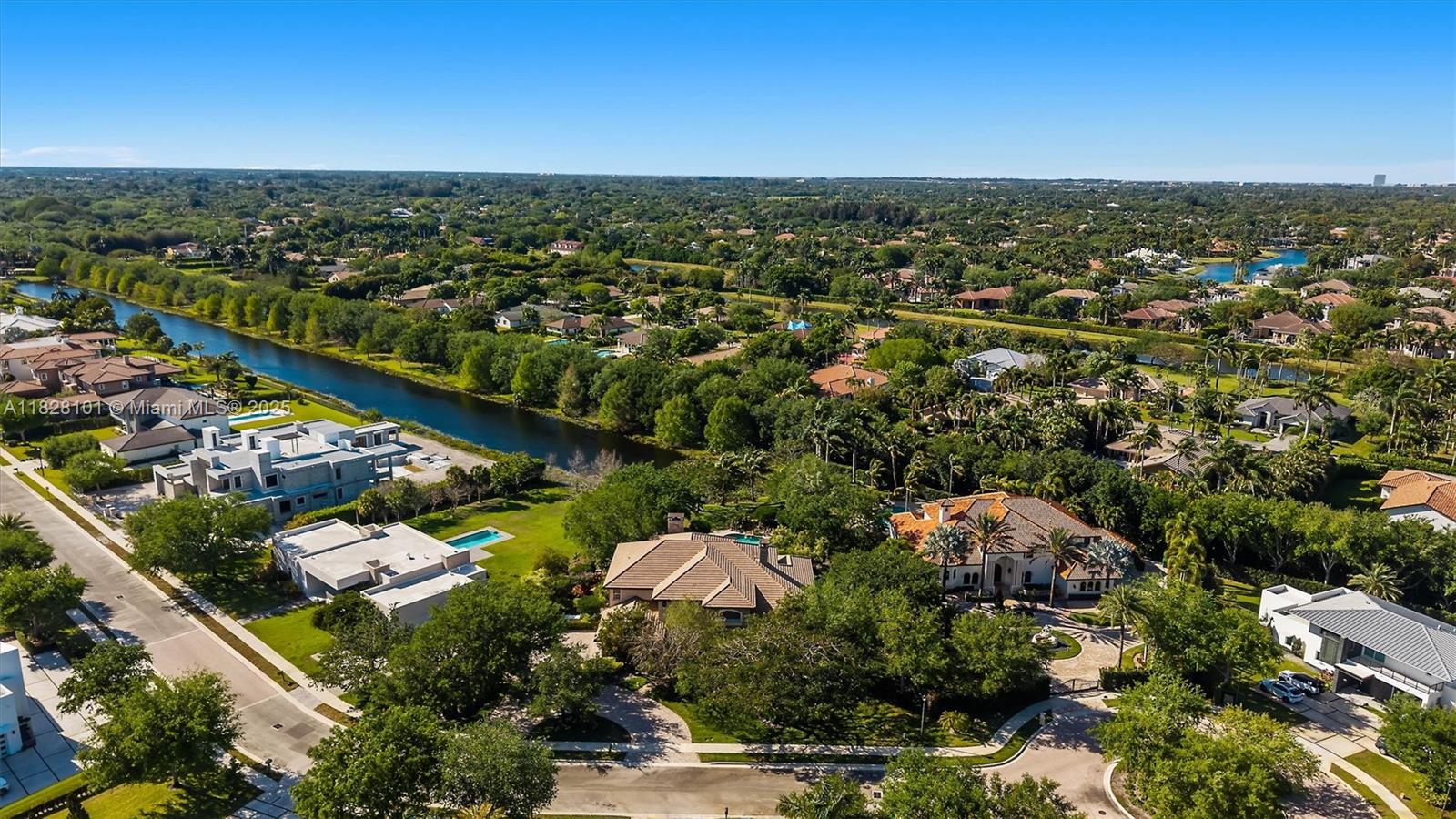 GRAND OAKS - Residential