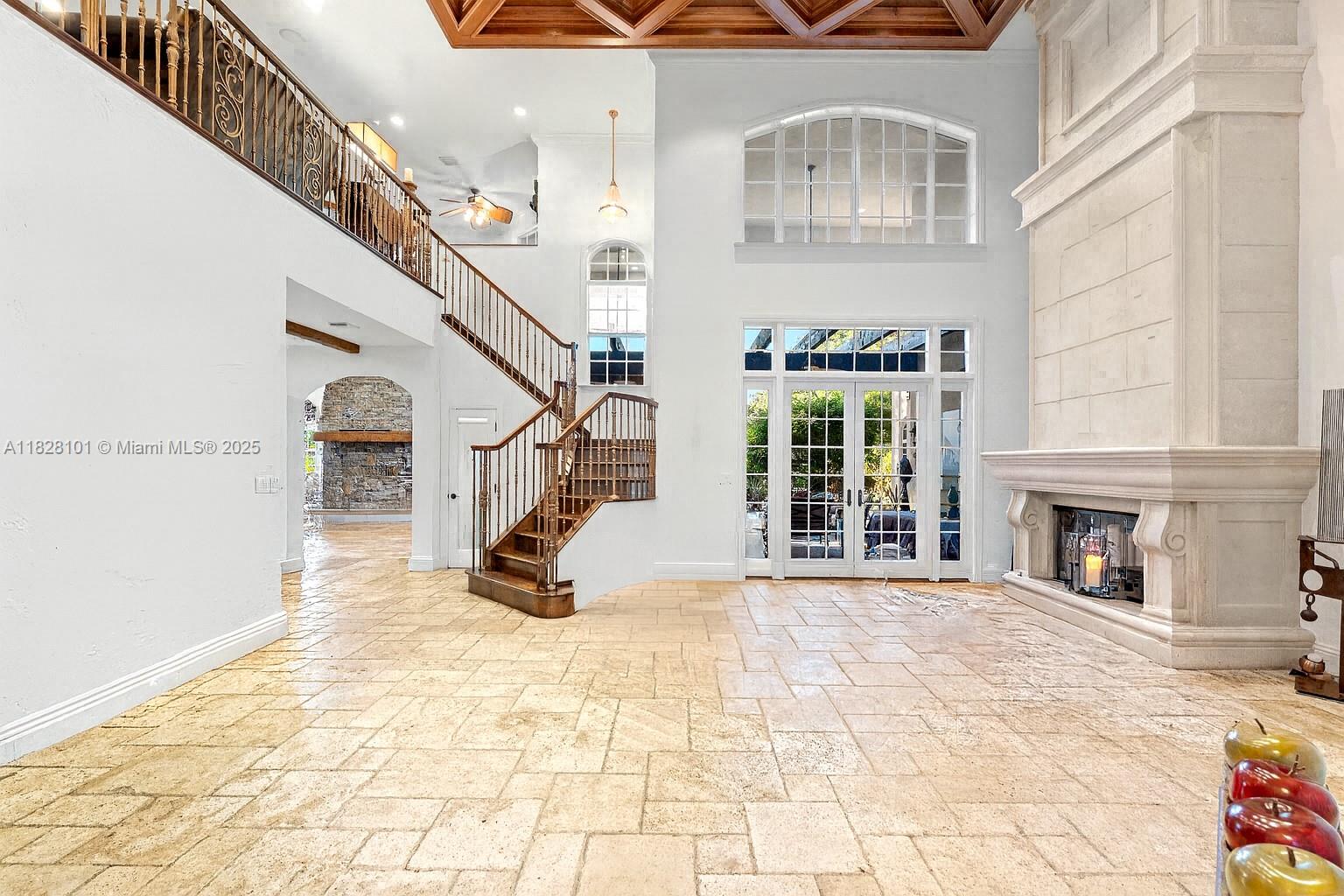 GRAND OAKS - Residential