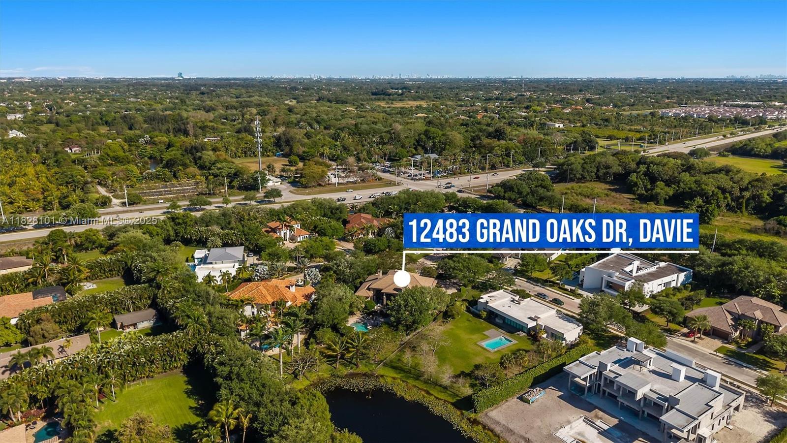 GRAND OAKS - Residential