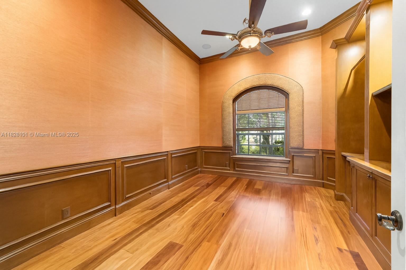 GRAND OAKS - Residential