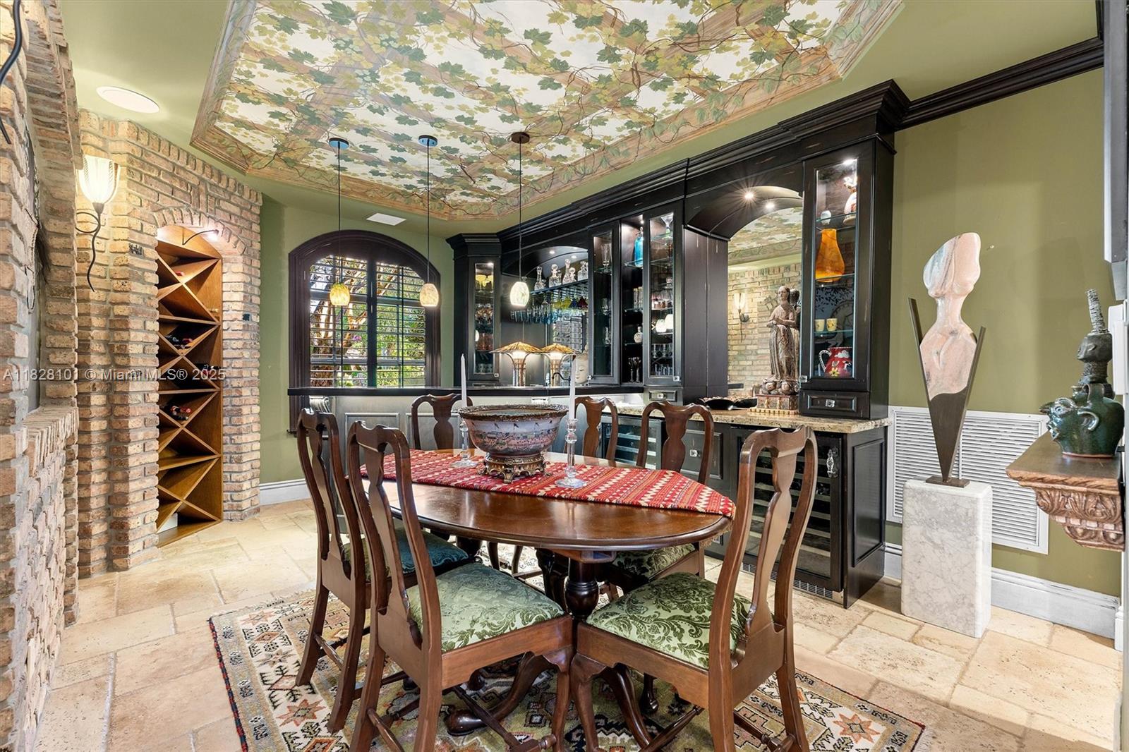 GRAND OAKS - Residential