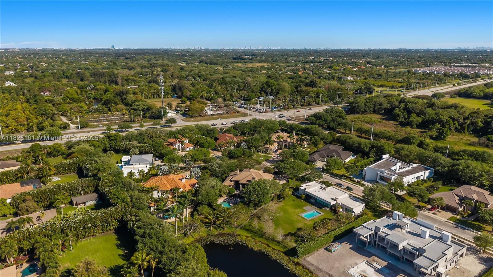 GRAND OAKS - Residential