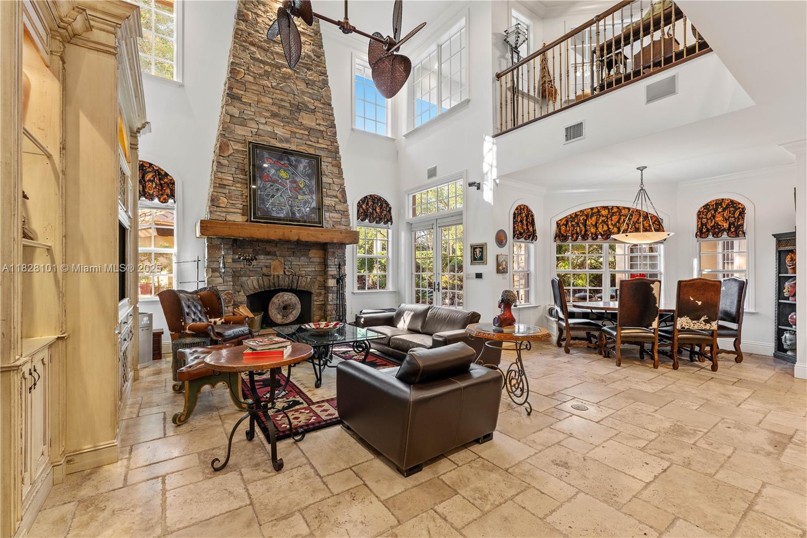 GRAND OAKS - Residential