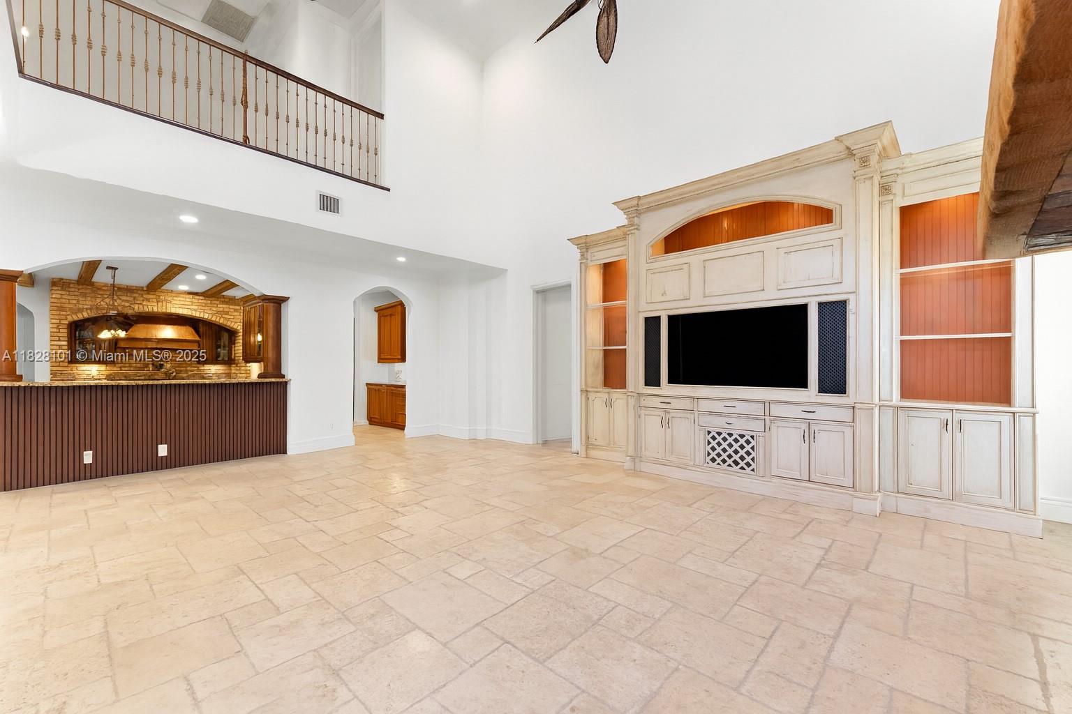 GRAND OAKS - Residential