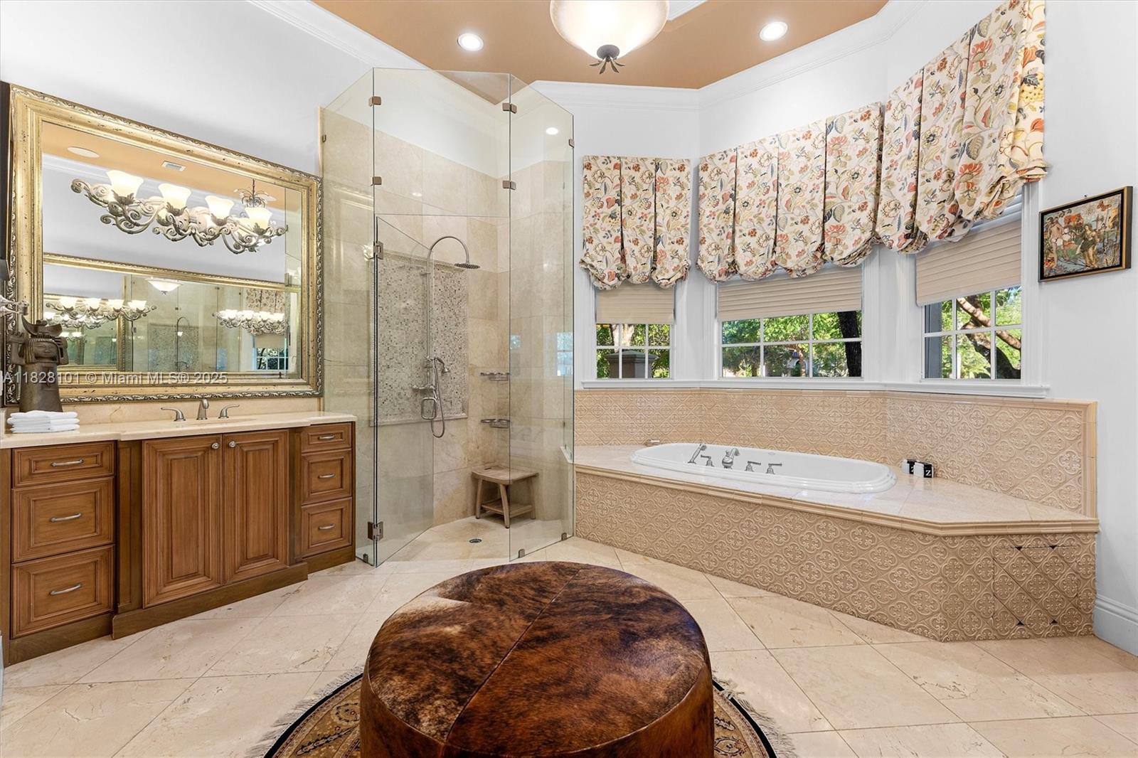 GRAND OAKS - Residential