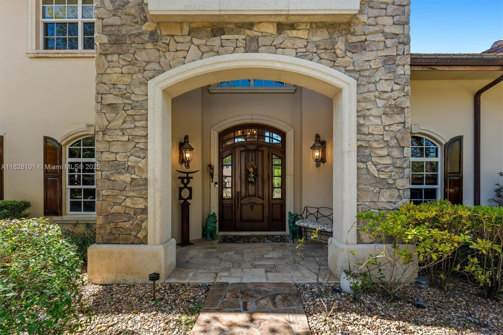 GRAND OAKS - Residential