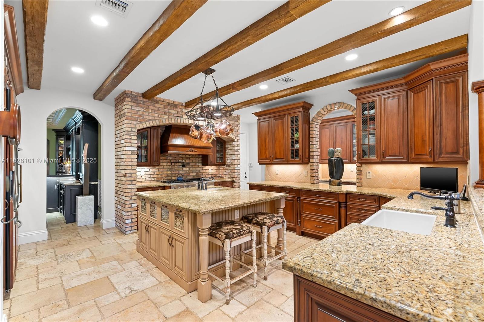 GRAND OAKS - Residential