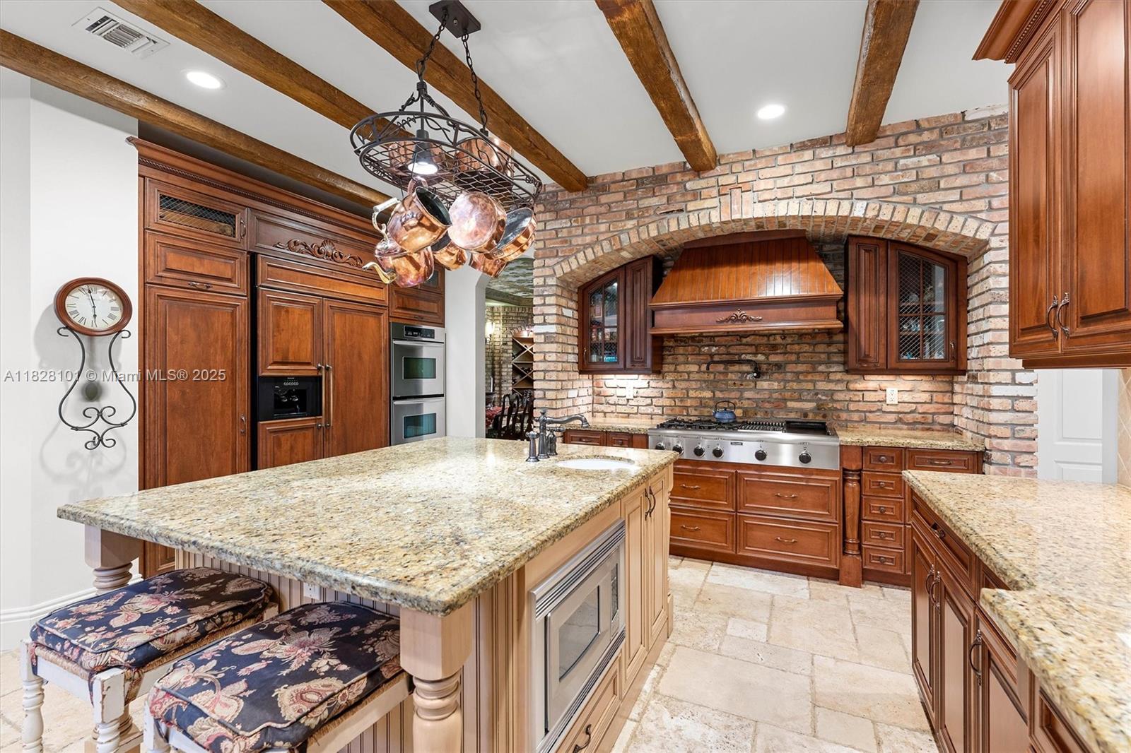 GRAND OAKS - Residential