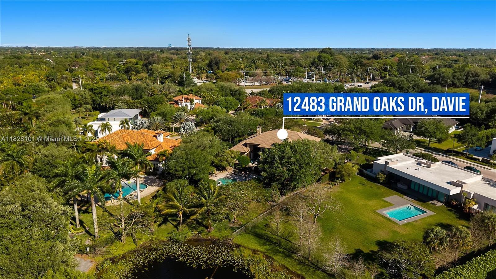 GRAND OAKS - Residential