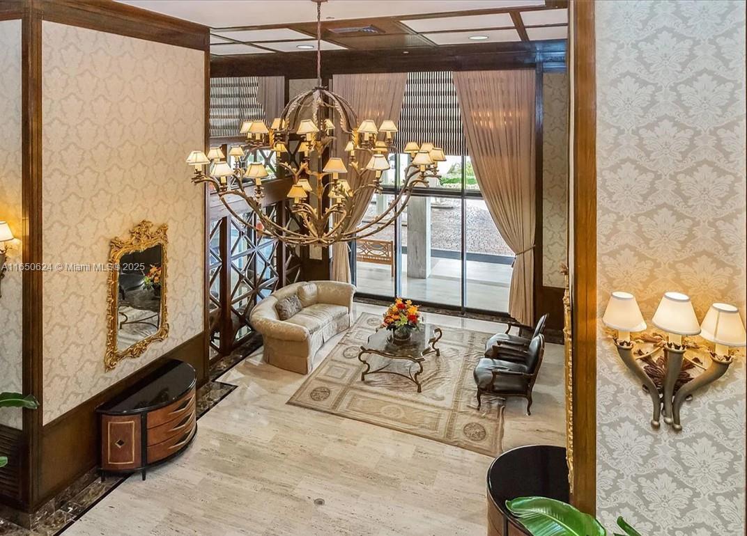 BALMORAL CONDO - Residential