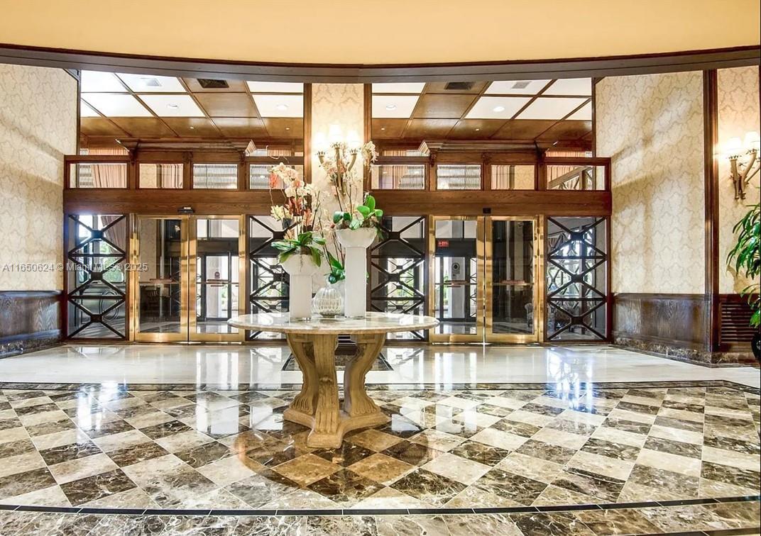 BALMORAL CONDO - Residential