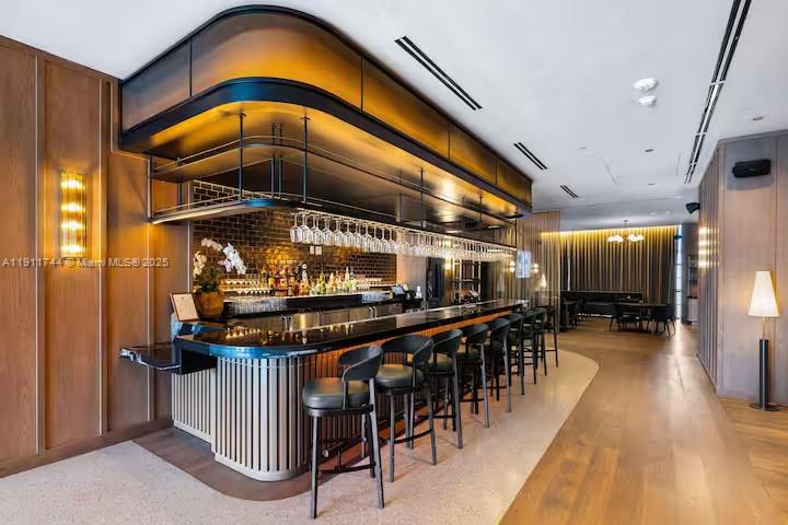 Gale Hotel & Residences - Residential