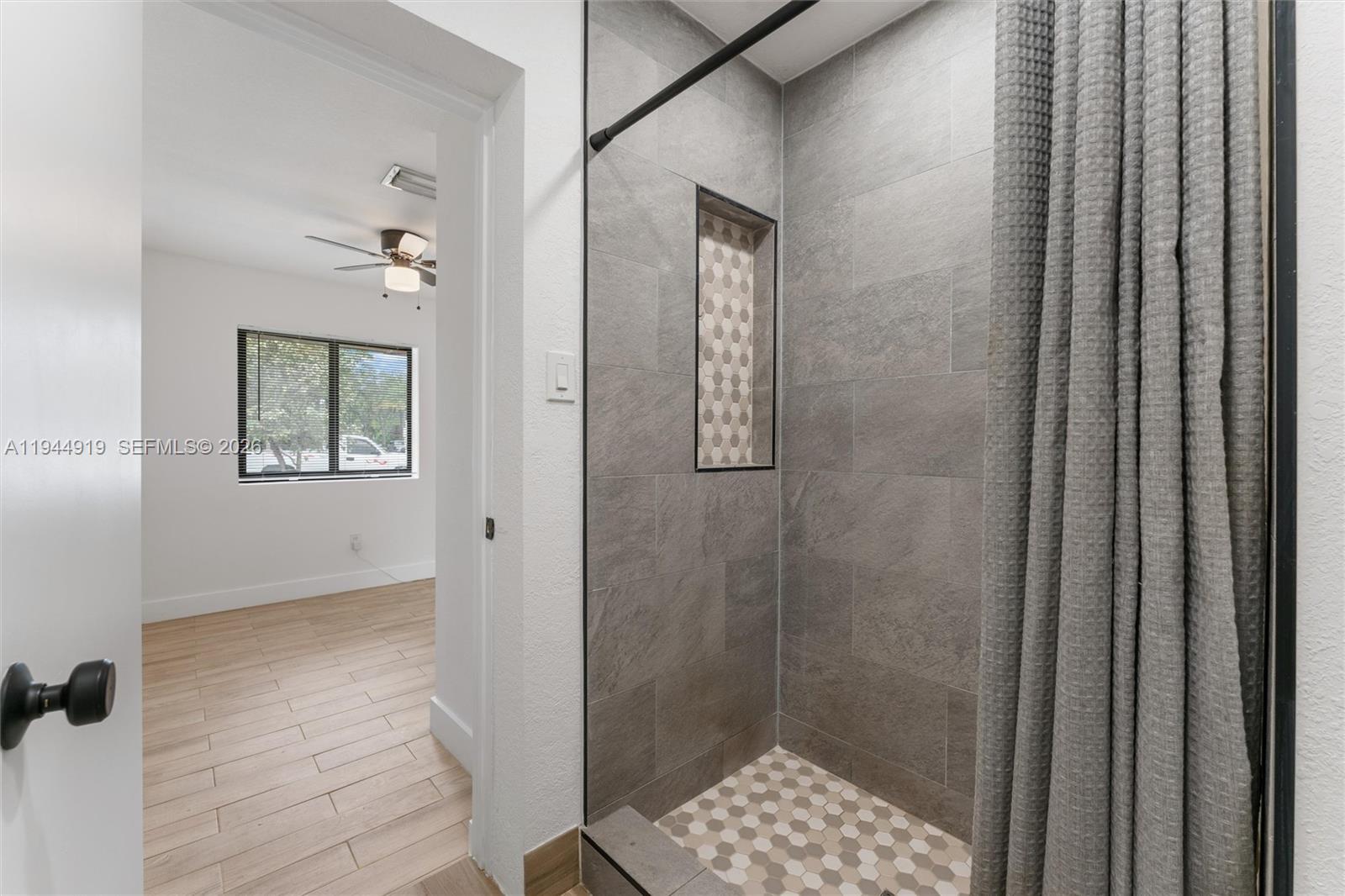 COLLIER ESTATES 2ND ADD - Residential