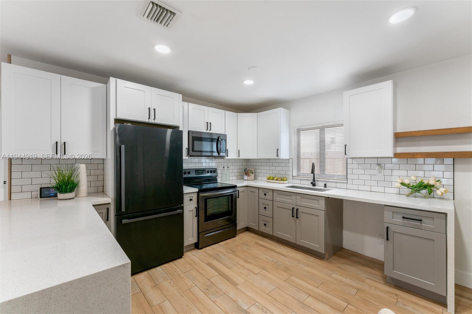 COLLIER ESTATES 2ND ADD - Residential