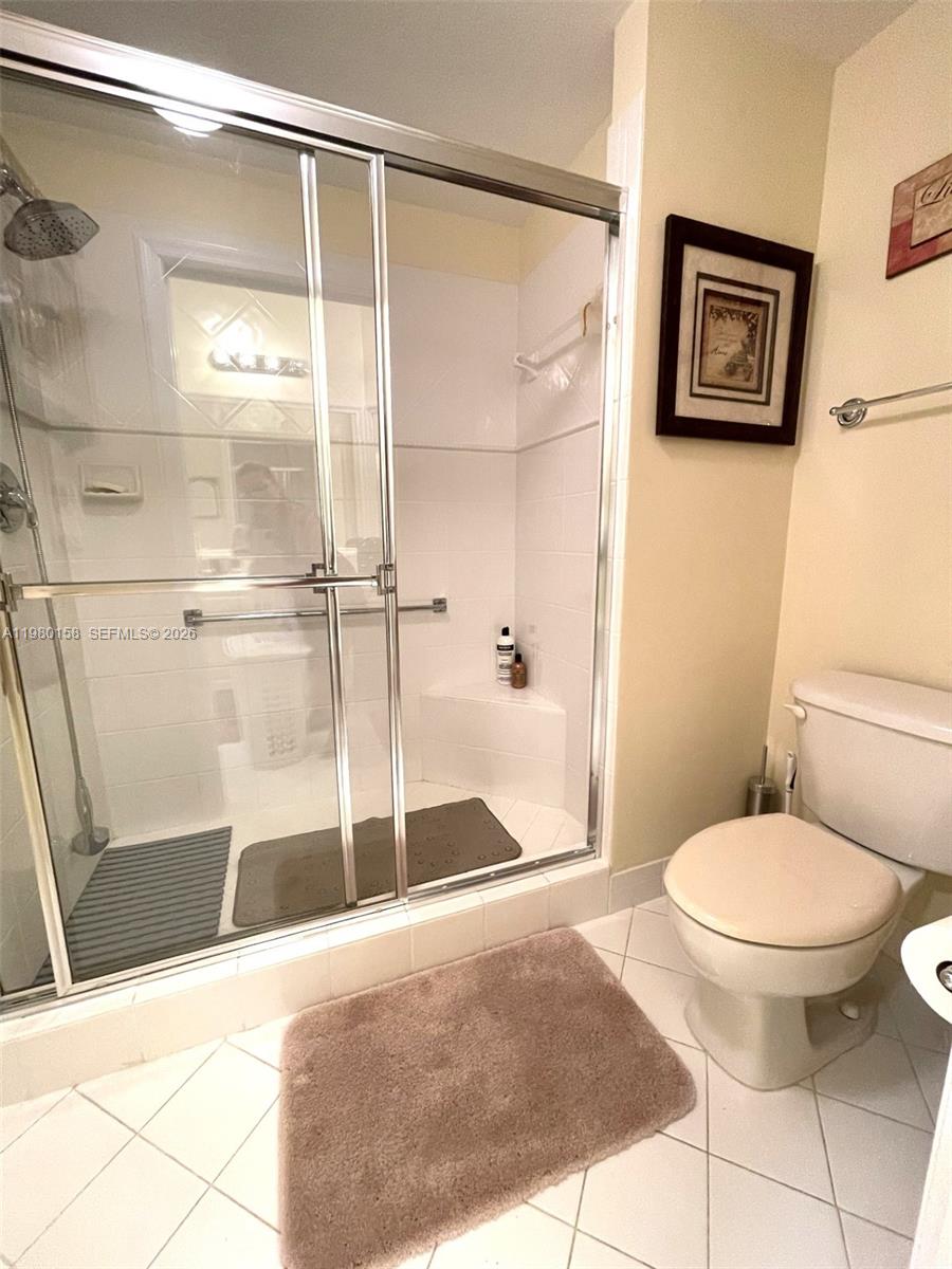 YARDLEY CONDOMINIUM F - Residential