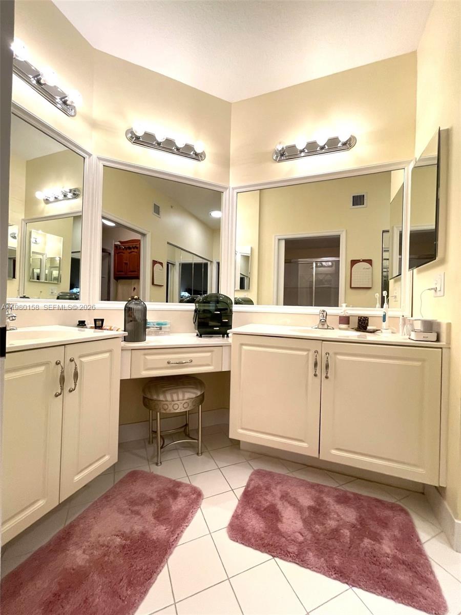 YARDLEY CONDOMINIUM F - Residential