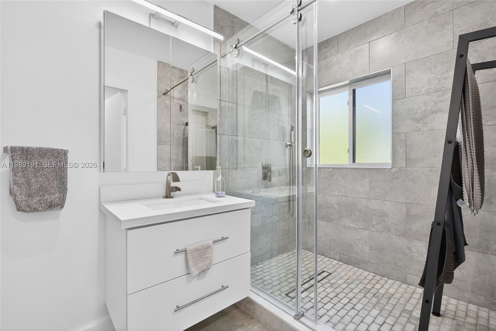 BEACON MANOR - Residential