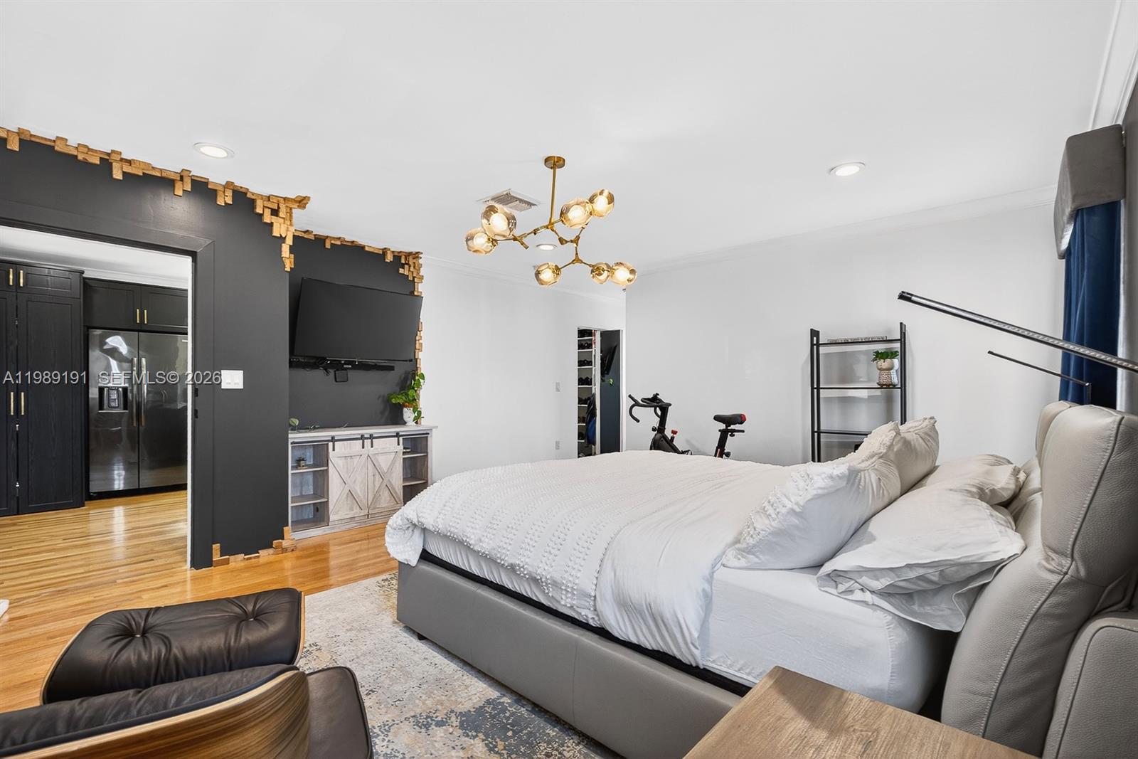 BEACON MANOR - Residential