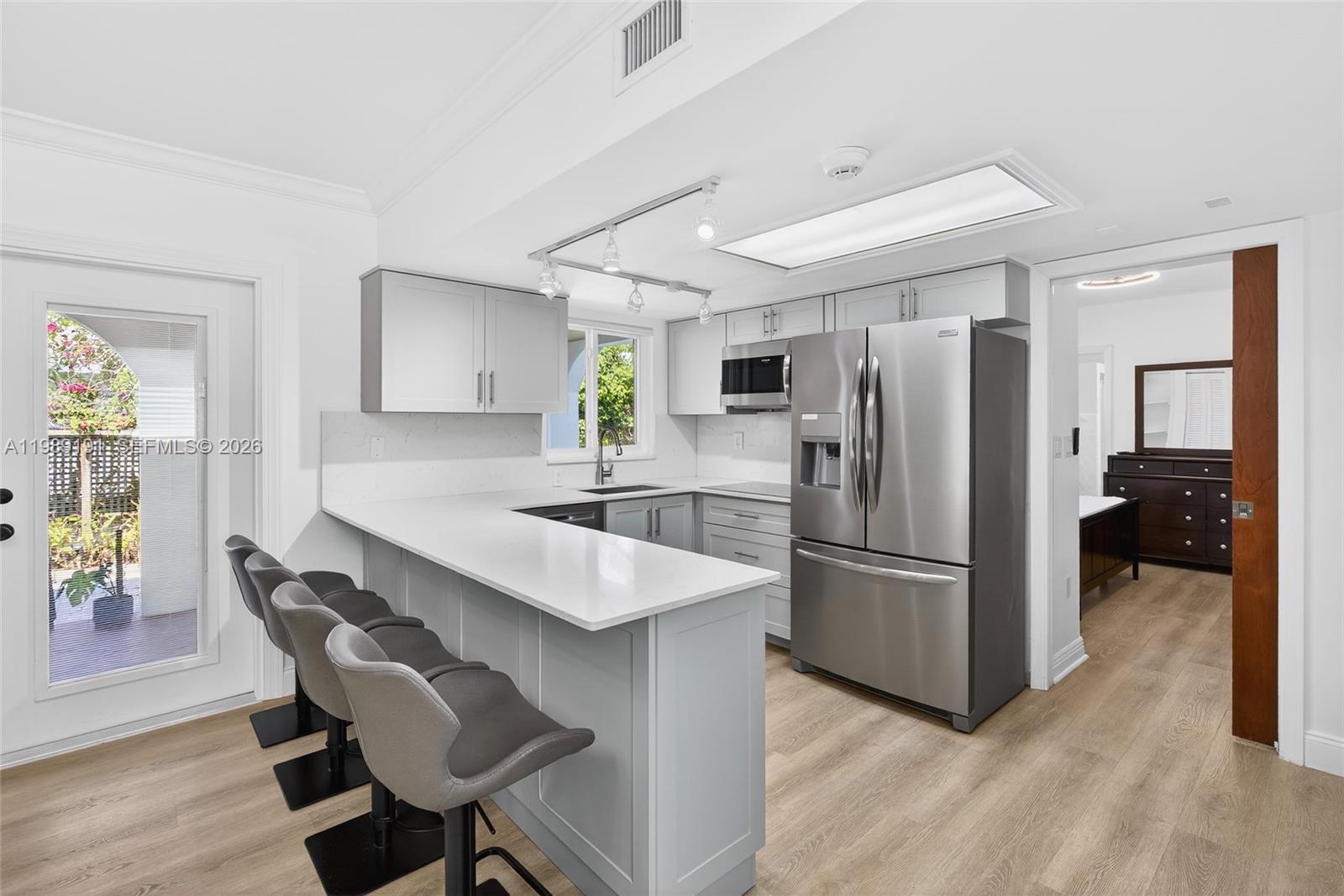 BEACON MANOR - Residential