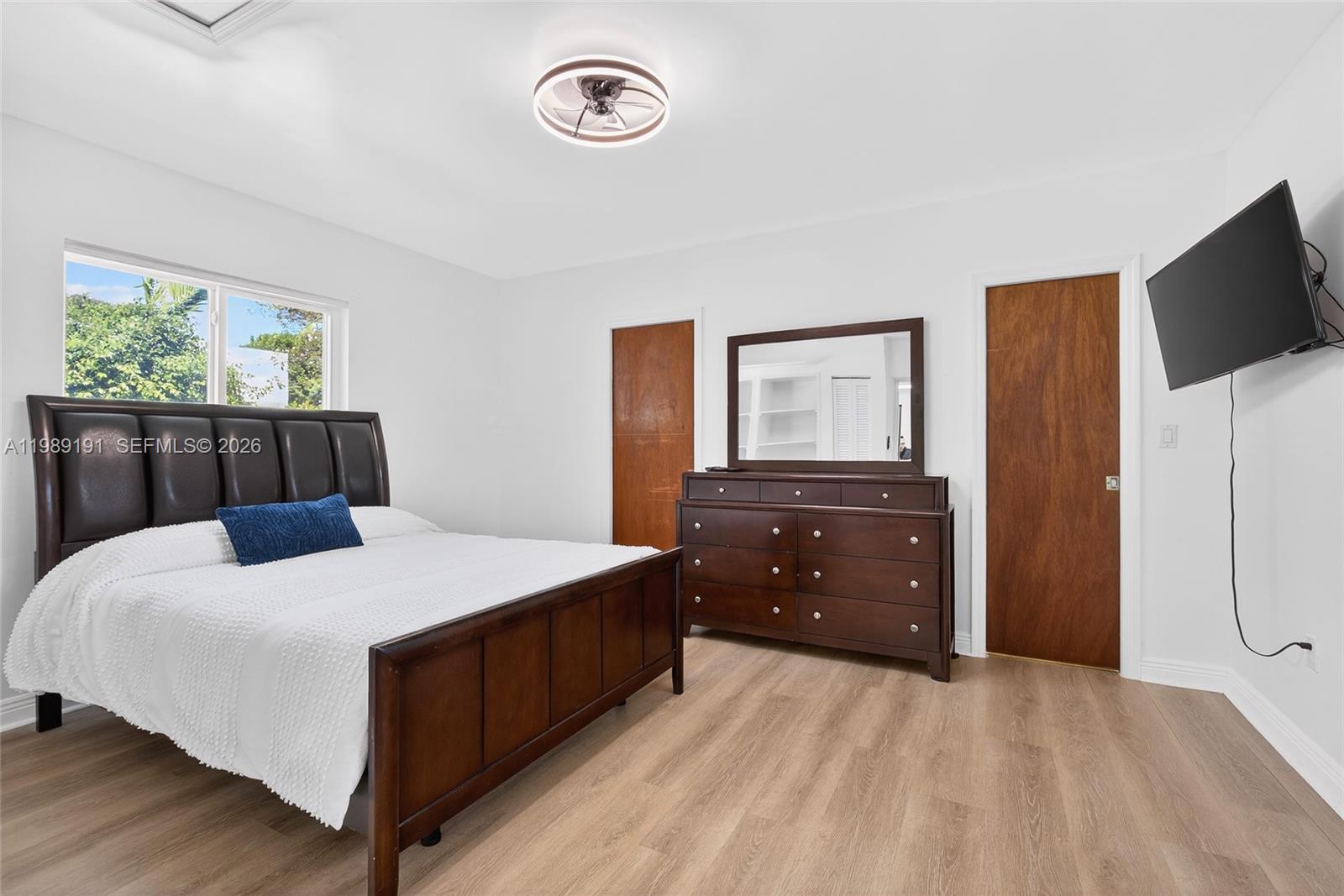 BEACON MANOR - Residential