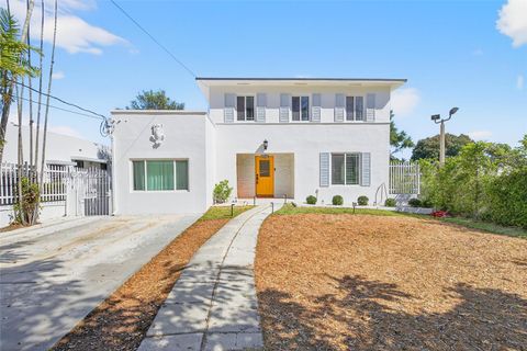 Townhomes and Villas with Garages For Sale in Miami-Dade County, FL 25 2431 SW 4th St Miami FL 33135