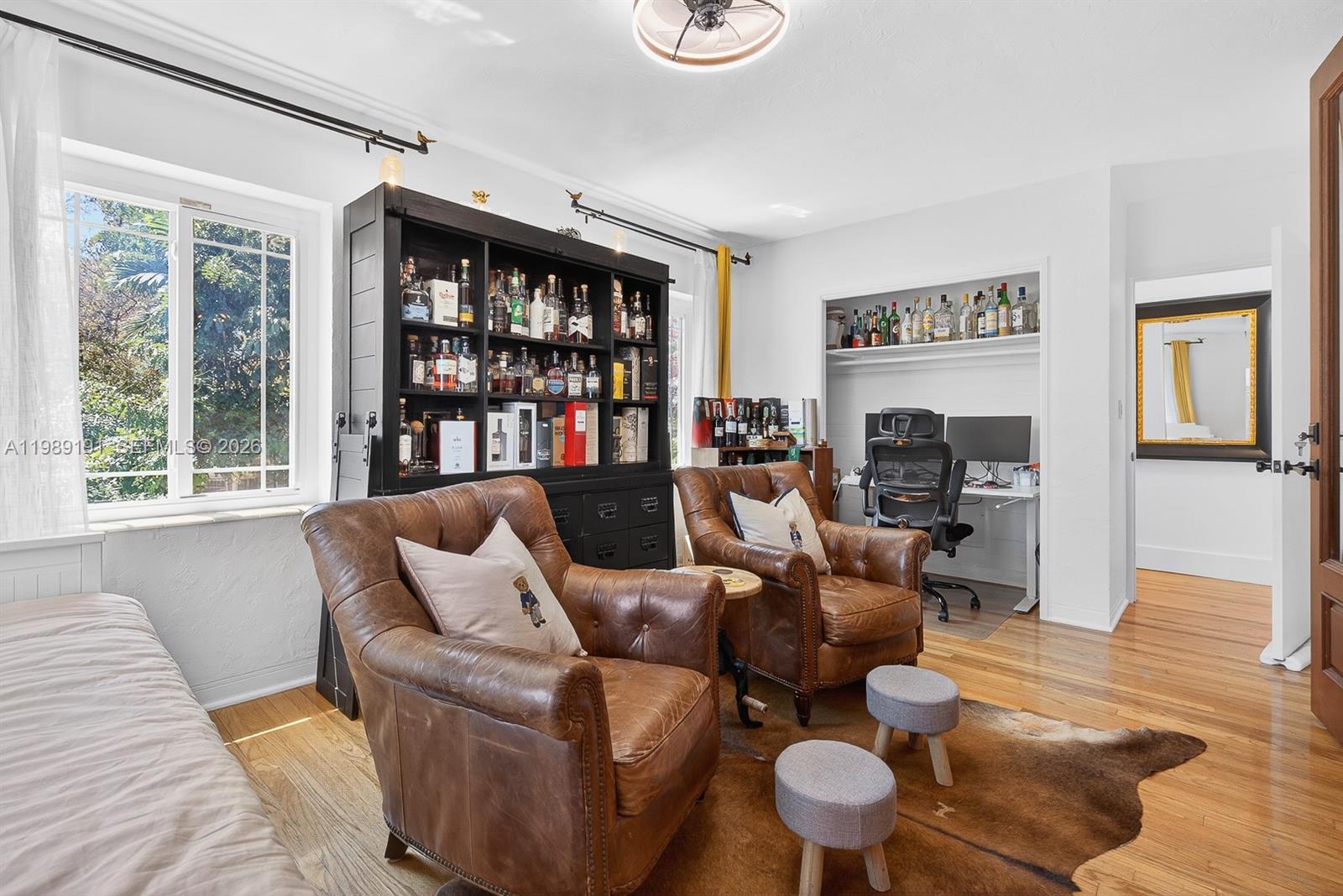 BEACON MANOR - Residential