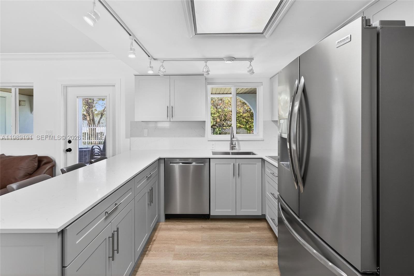 BEACON MANOR - Residential