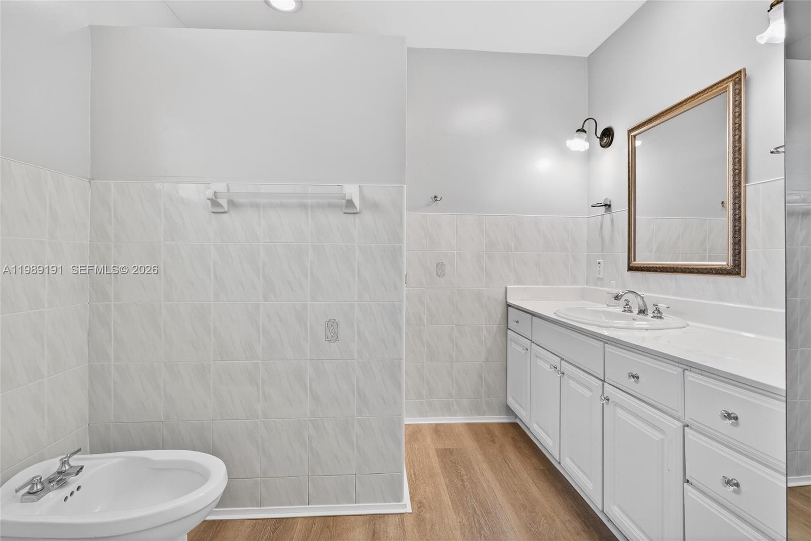 BEACON MANOR - Residential