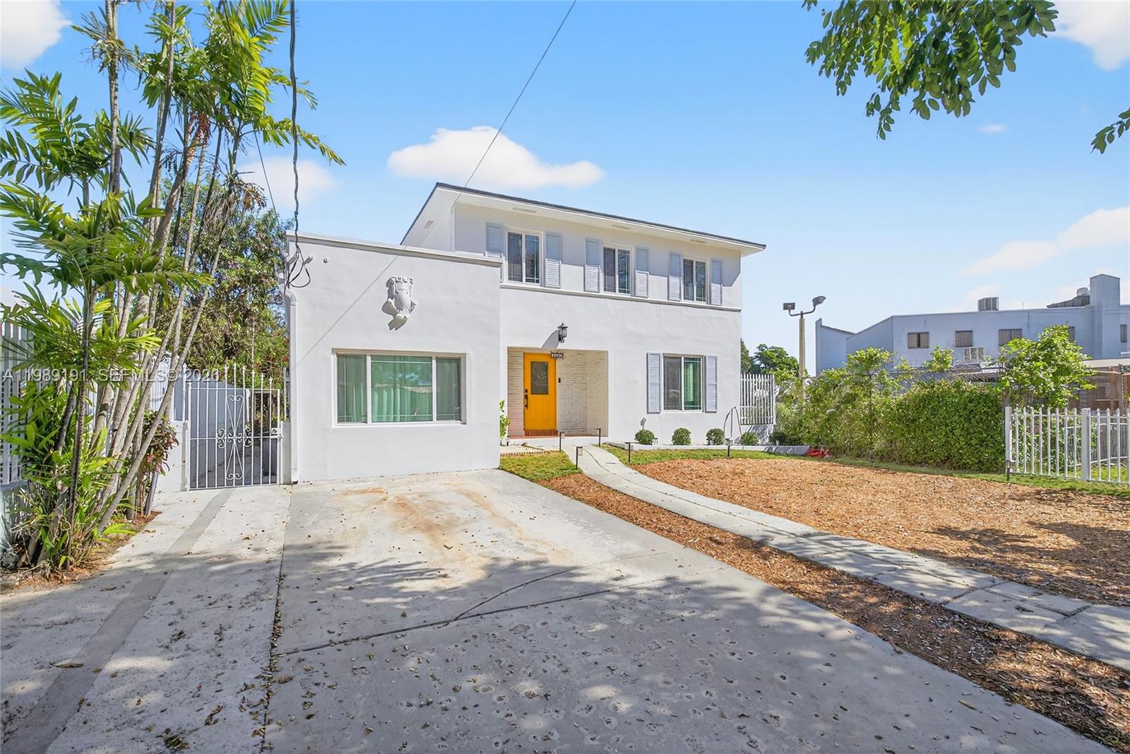 BEACON MANOR - Residential