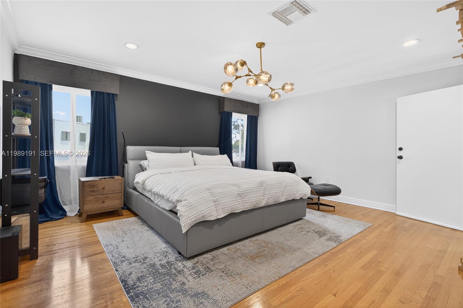 BEACON MANOR - Residential