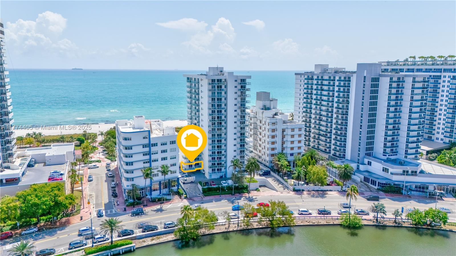2457 Collins Ave 202, Miami Beach, Miami-Dade County, Florida - 1 Bedrooms  
2 Bathrooms - 