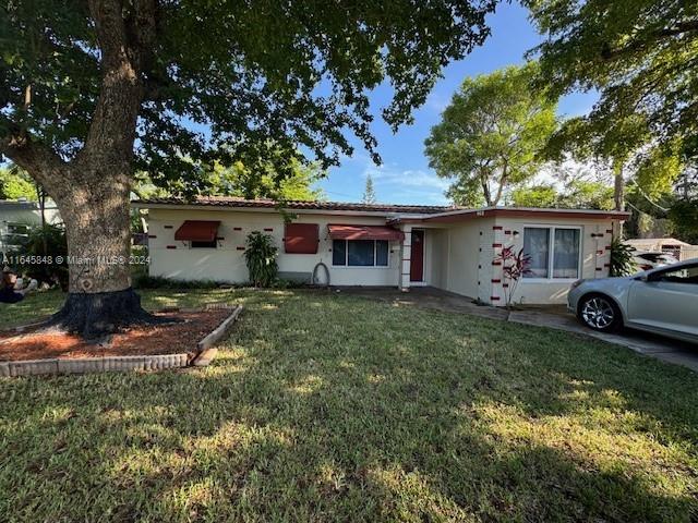 Property for Sale at 28 Se 8th St, Dania Beach, Miami-Dade County, Florida - Bedrooms: 3 
Bathrooms: 2  - $540,000