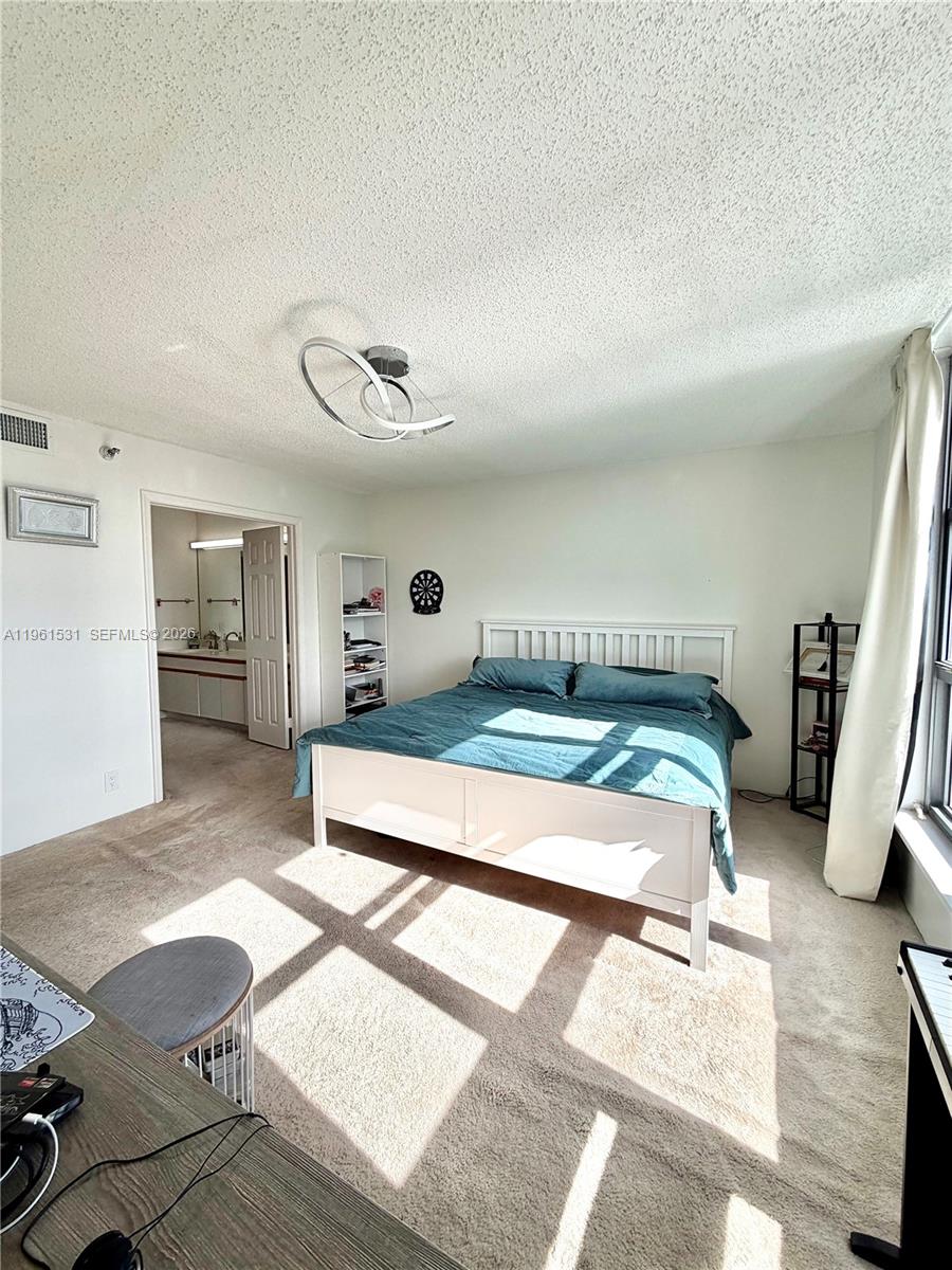 MYSTIC POINTE TOWER 500 C - Residential