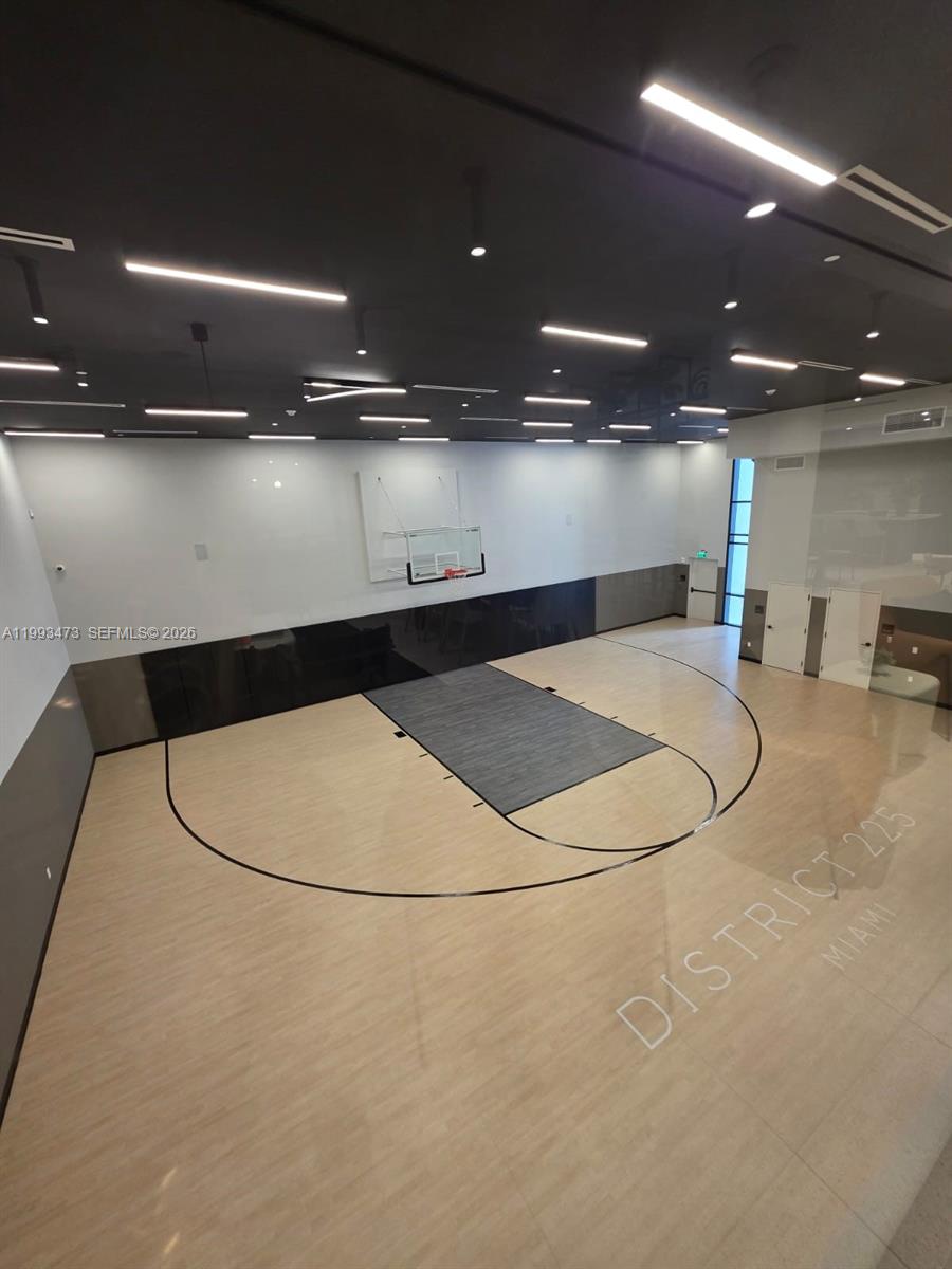 District 225 - Residential