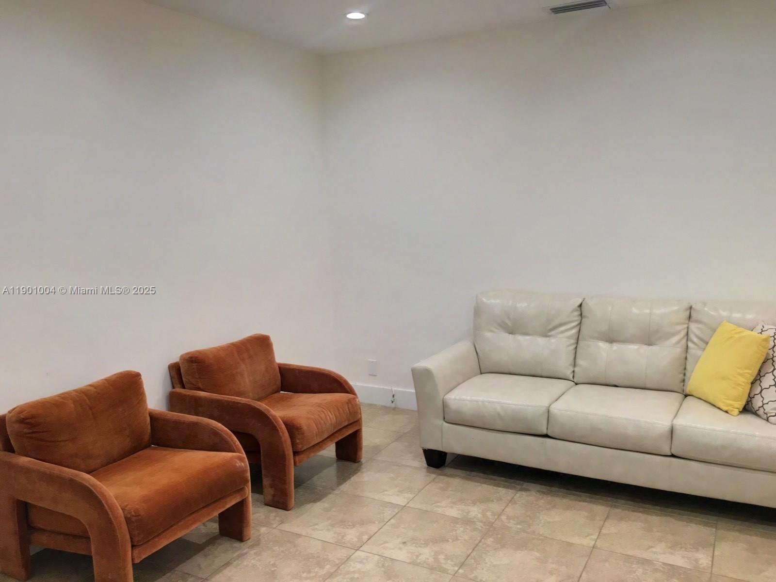 JACKSON ARMS APT CONDO - Residential Lease