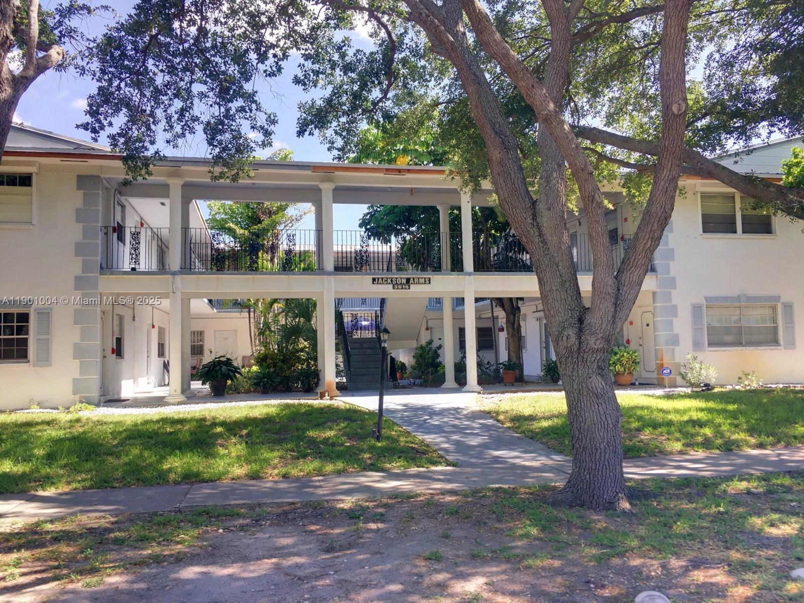 JACKSON ARMS APT CONDO - Residential Lease