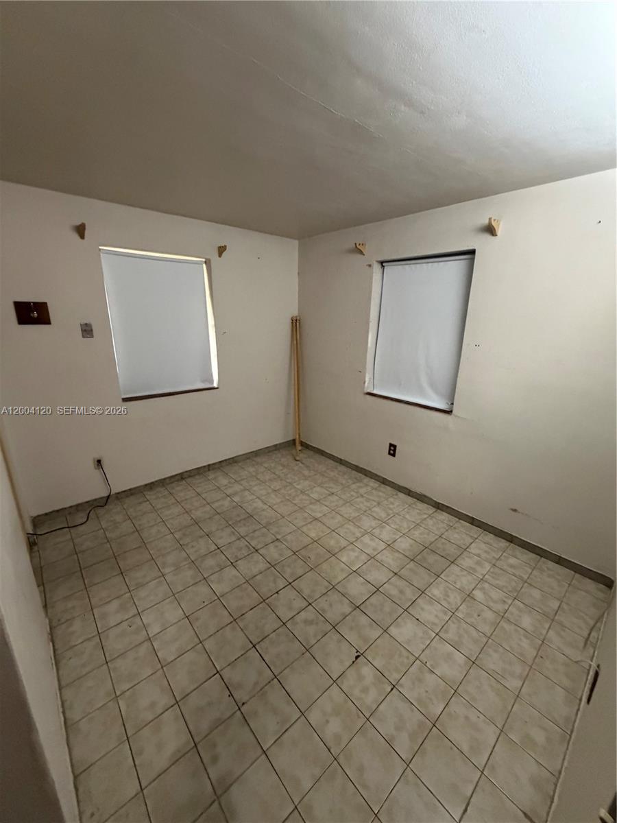 WESTWOOD LAKE 2ND ADDN - Residential