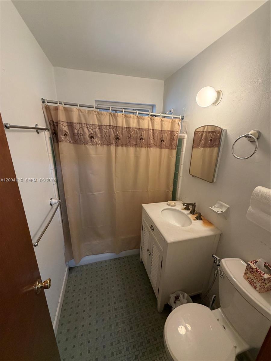 WESTWOOD LAKE 2ND ADDN - Residential