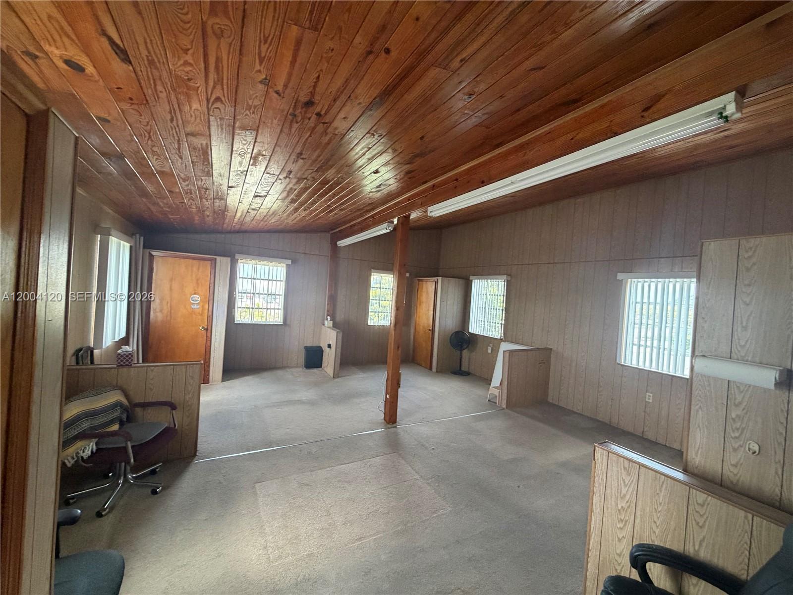 WESTWOOD LAKE 2ND ADDN - Residential