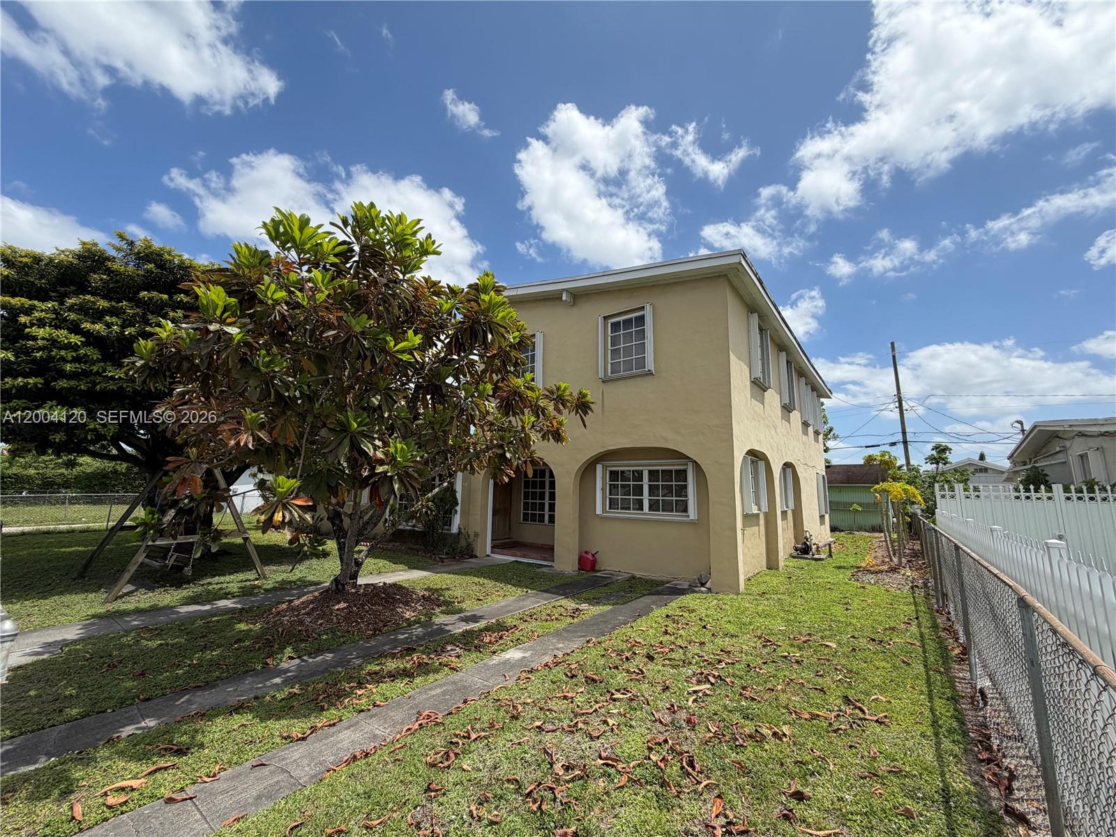 WESTWOOD LAKE 2ND ADDN - Residential